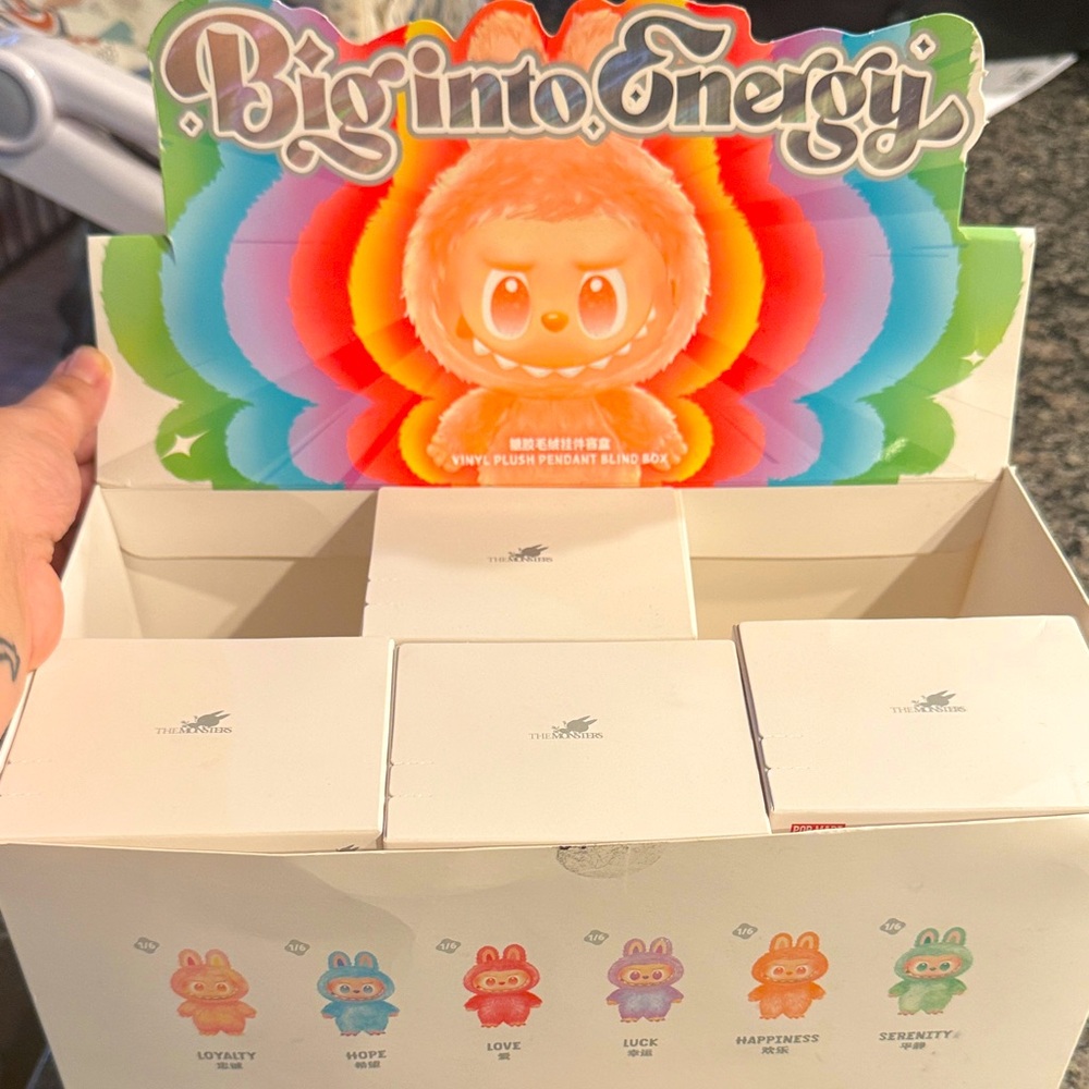 Big Into Energy Vinyl Figure Labubus